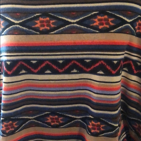 Cropped Pullover - Picture 2 of 4